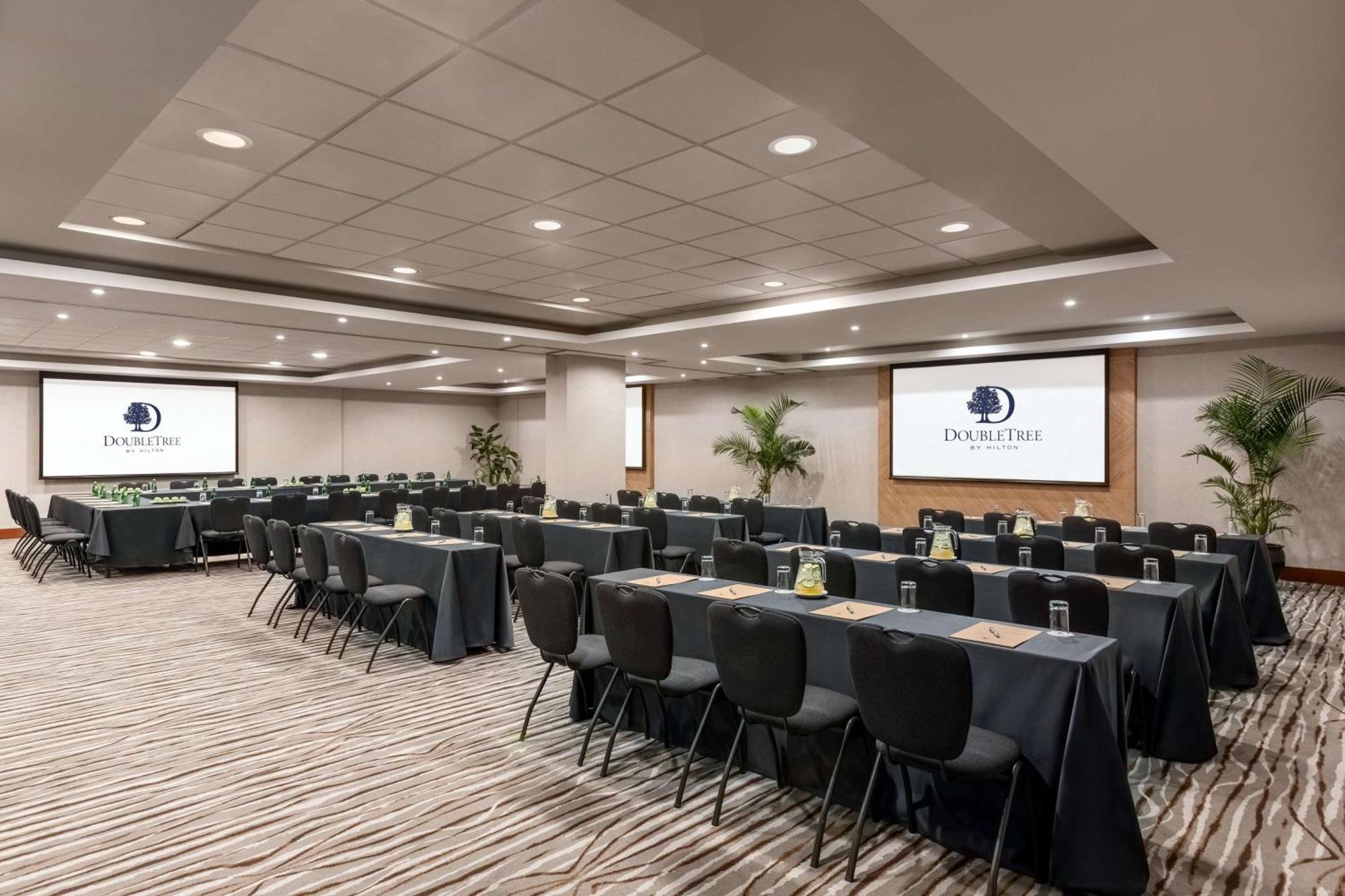 Doubletree By Hilton Lima Miraflores El Pardo Екстериор снимка
